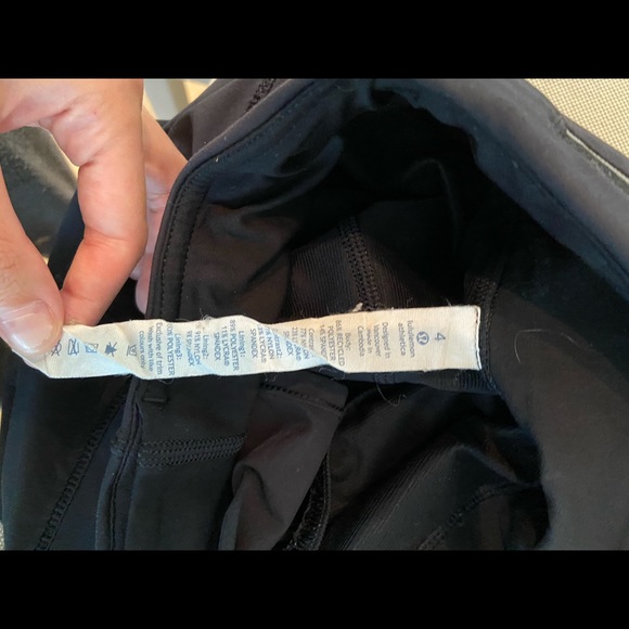 LULU RUNNING SHORTS - Picture 4 of 4